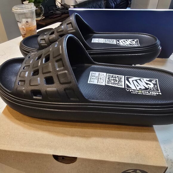 VANS Slide On VR3CUSH VN000BCCBLK Black Mens 10 Womens 11 Slipper SLIDE NEW - Picture 1 of 9